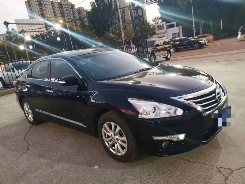 廊坊15年日产天籁2