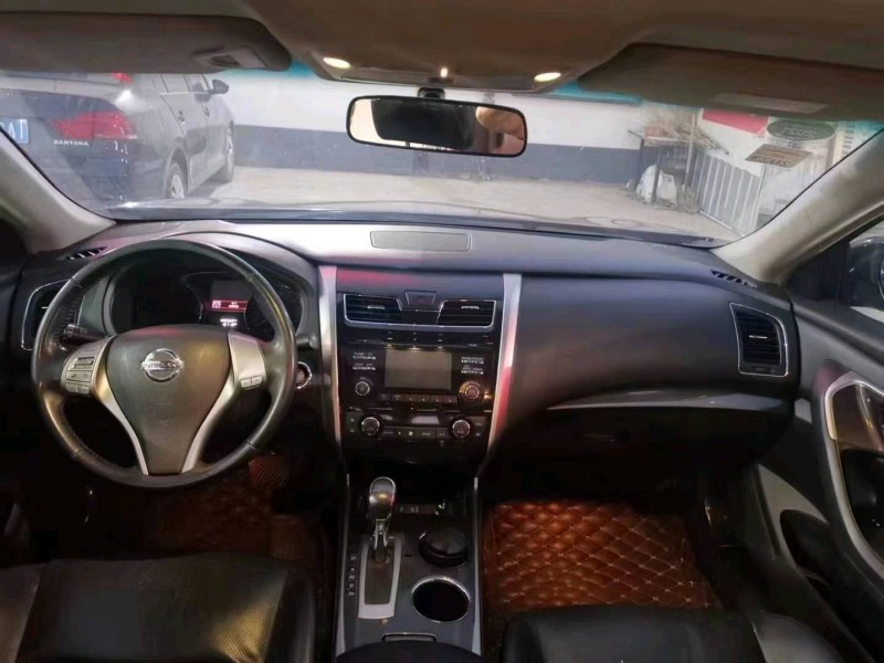 廊坊15年日产天籁5