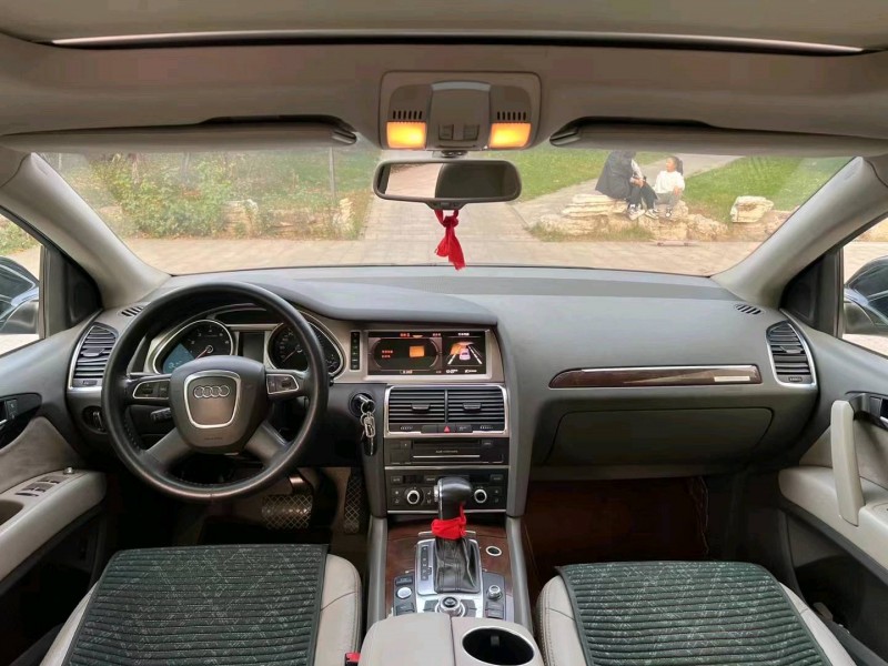 邯郸12年奥迪Q73