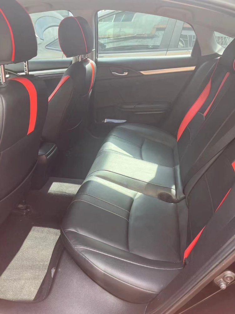 青岛18年本田思域8