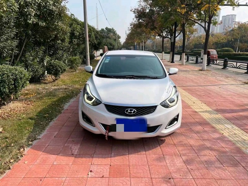 淮南17年现代朗动9