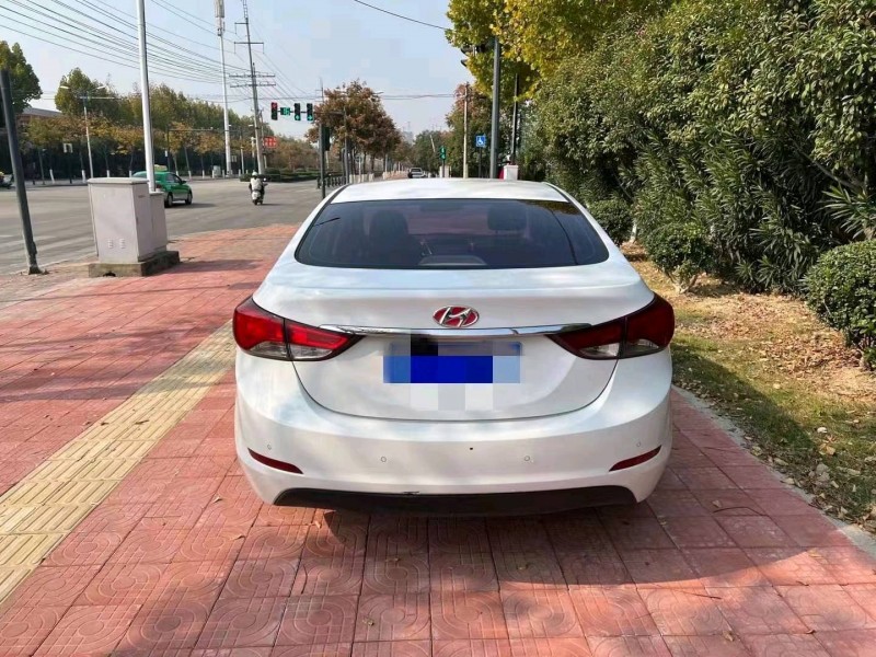 淮南17年现代朗动1