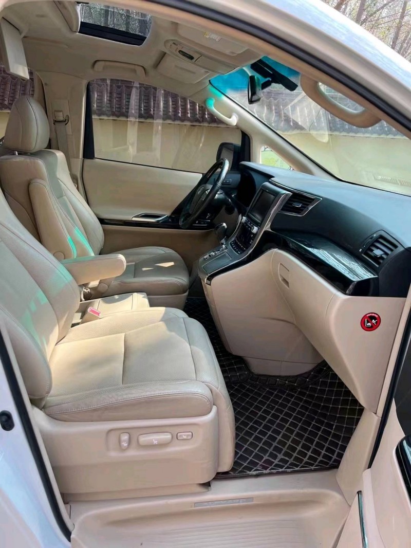 廊坊14年丰田埃尔法3