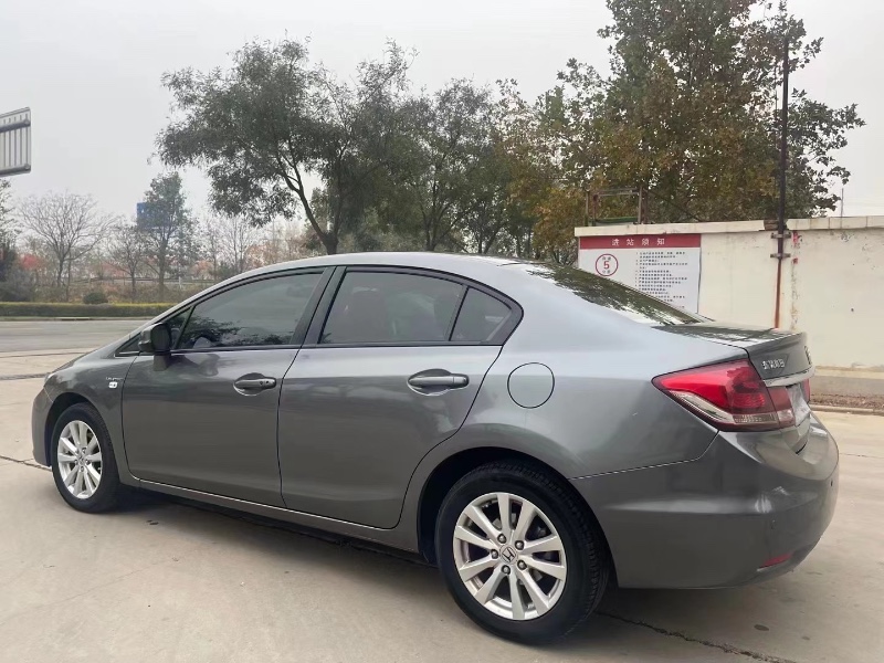 石家庄15年本田思域5