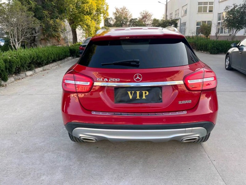 徐州16年奔驰GLA9