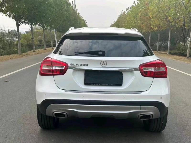 徐州17年奔驰GLA9