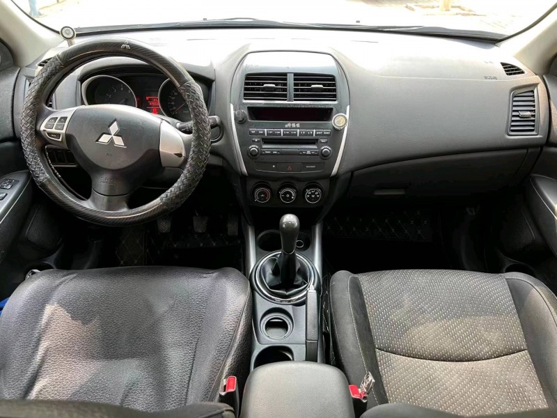 廊坊14年三菱劲炫4