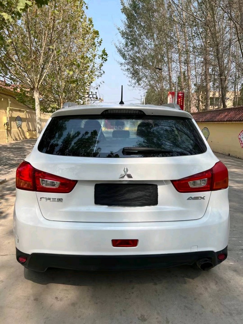 廊坊14年三菱劲炫9