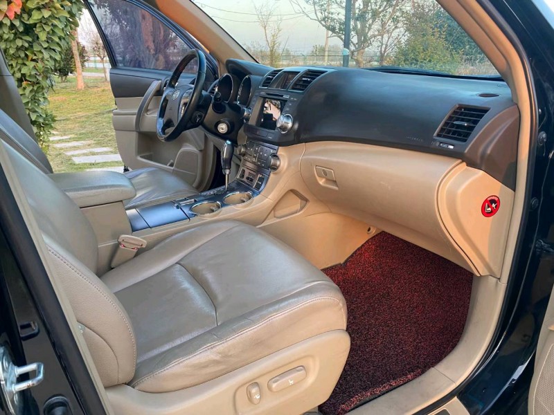 徐州11年丰田汉兰达3