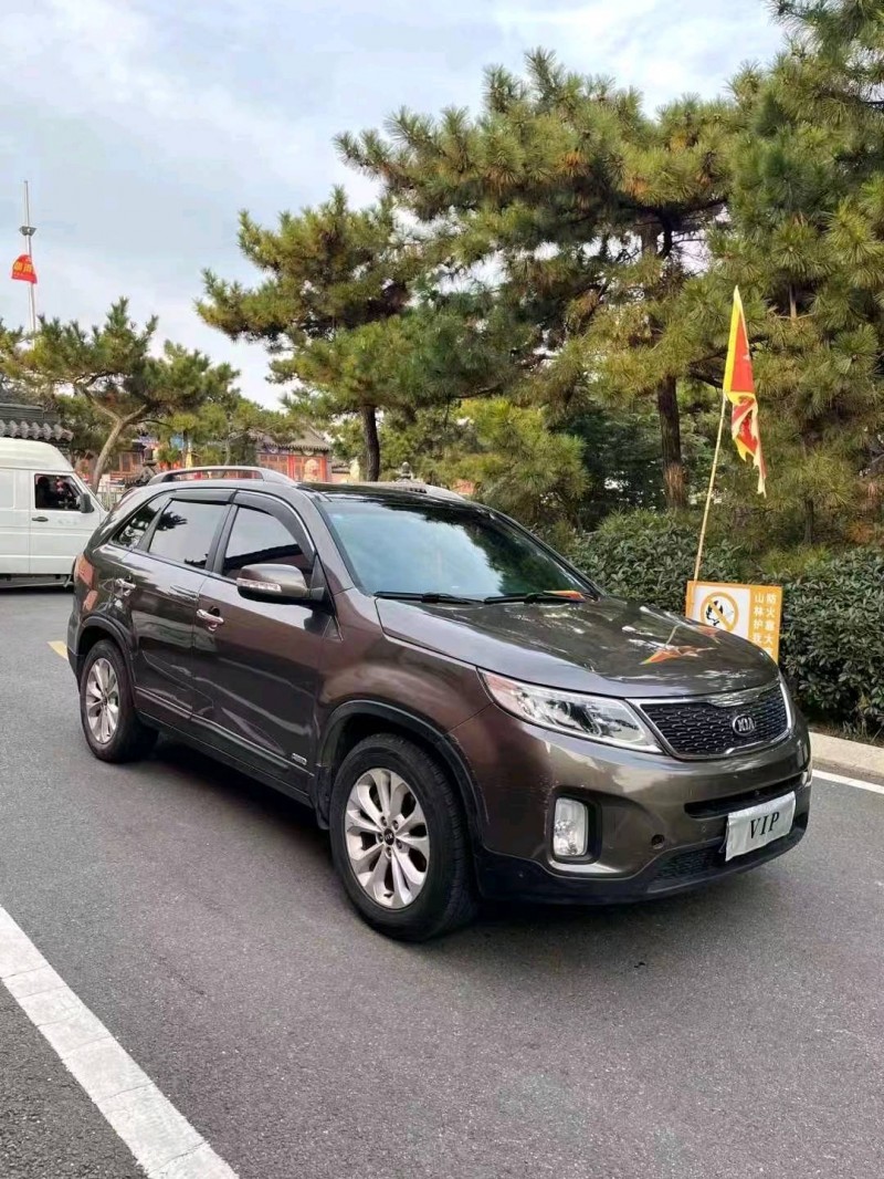 青岛14年起亚索兰托7