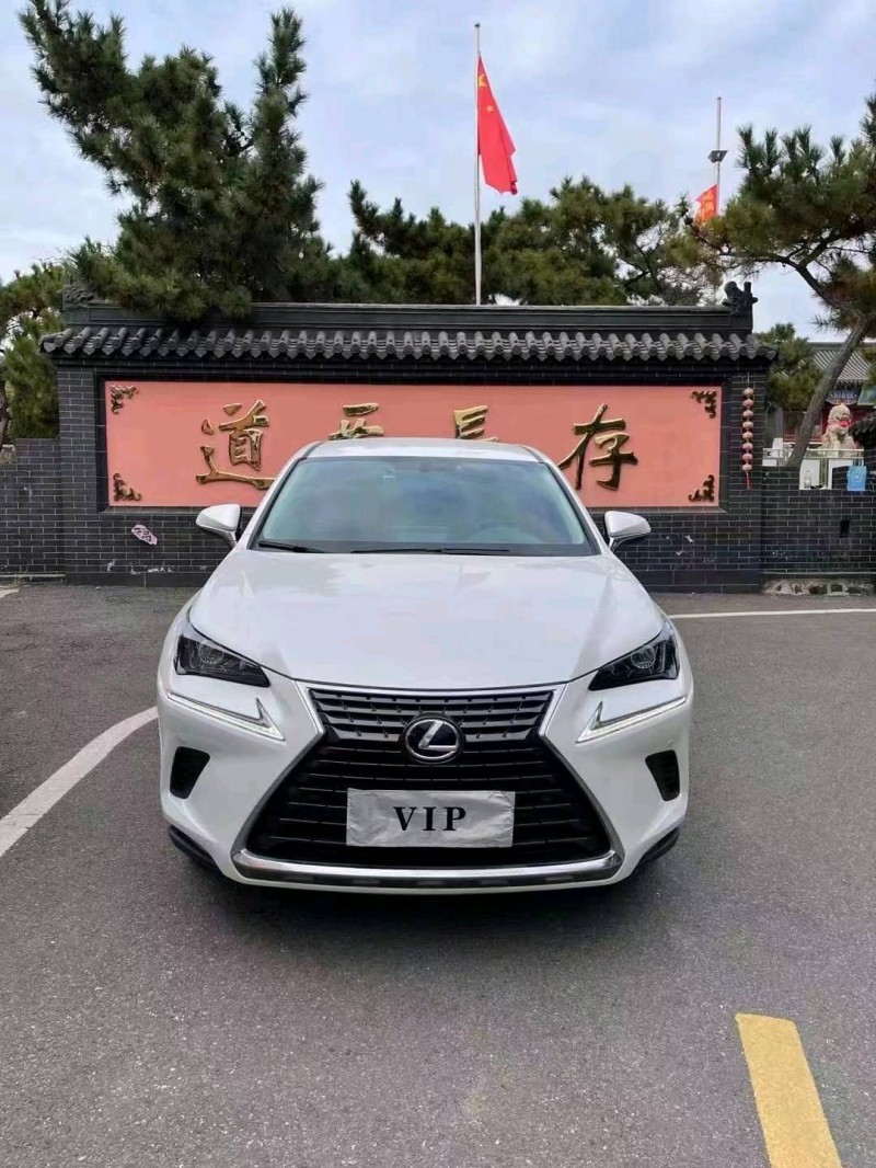 青岛20年雷克萨斯NX9