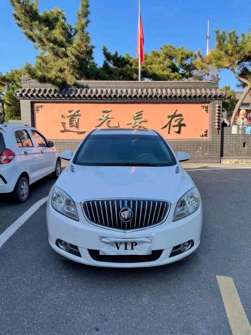 青岛15年别克英朗GT9