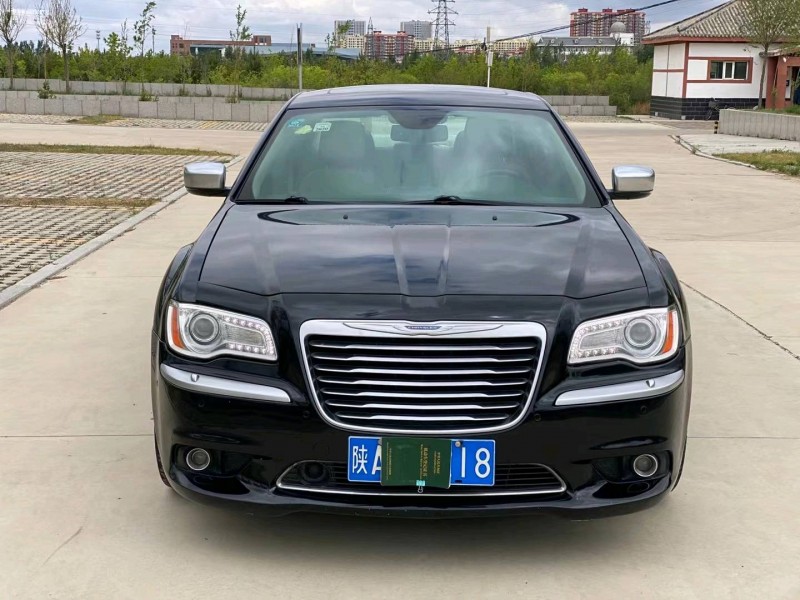 石家庄13年克莱斯勒300C1