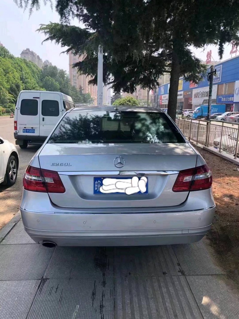 青岛11年奔驰E9