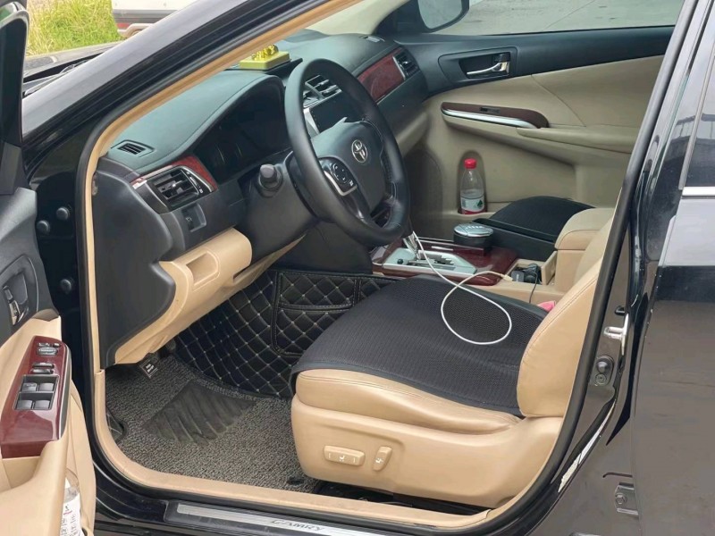 北京13年丰田凯美瑞4