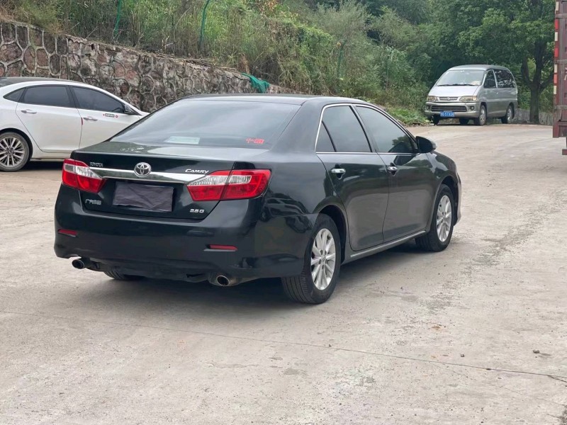 北京13年丰田凯美瑞5