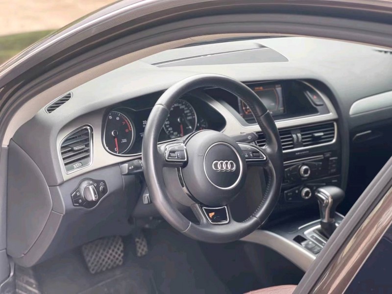 北京14年奥迪A4L8