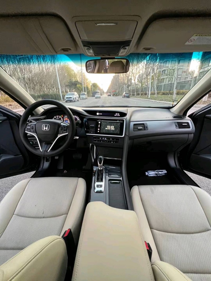 沈阳16年本田思铂睿5