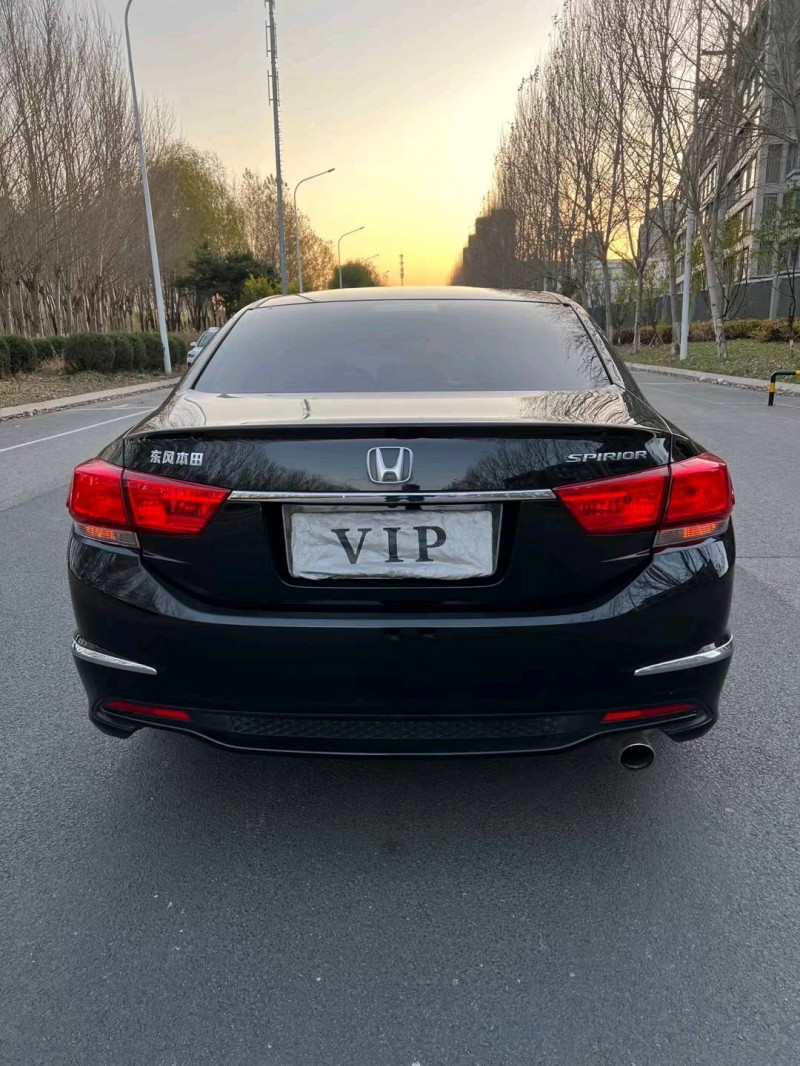 沈阳16年本田思铂睿8