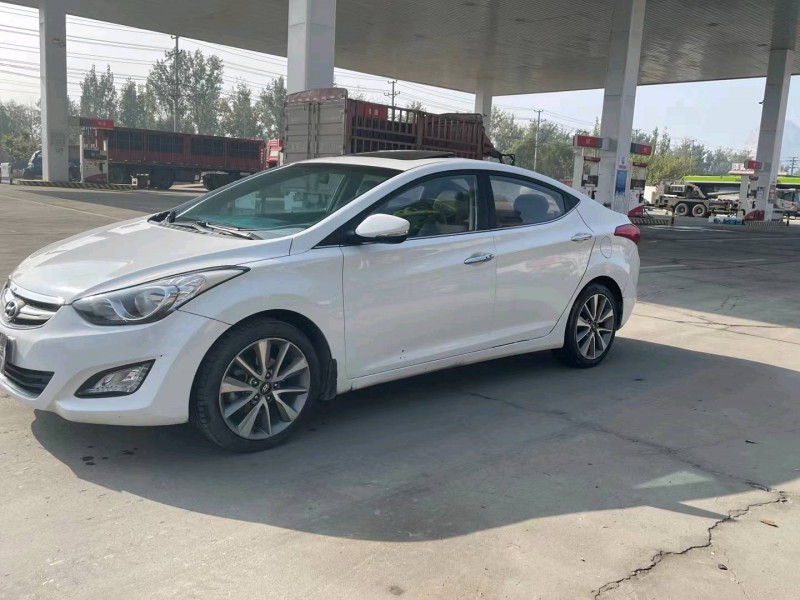 保定15年现代朗动2