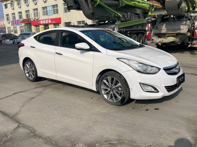 保定15年现代朗动3