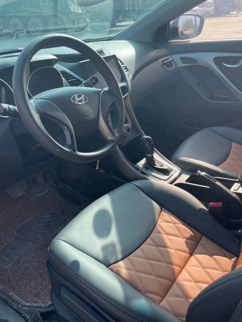 保定15年现代朗动4