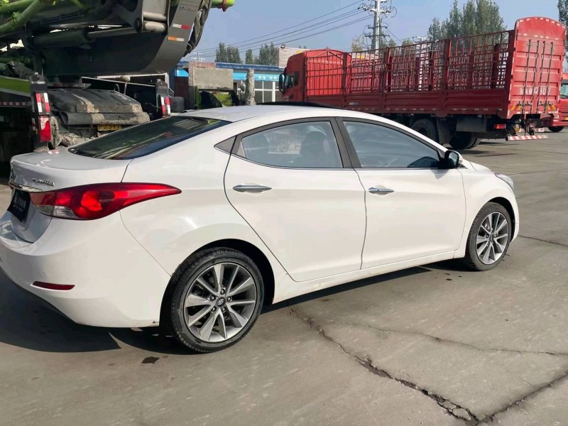 保定15年现代朗动7