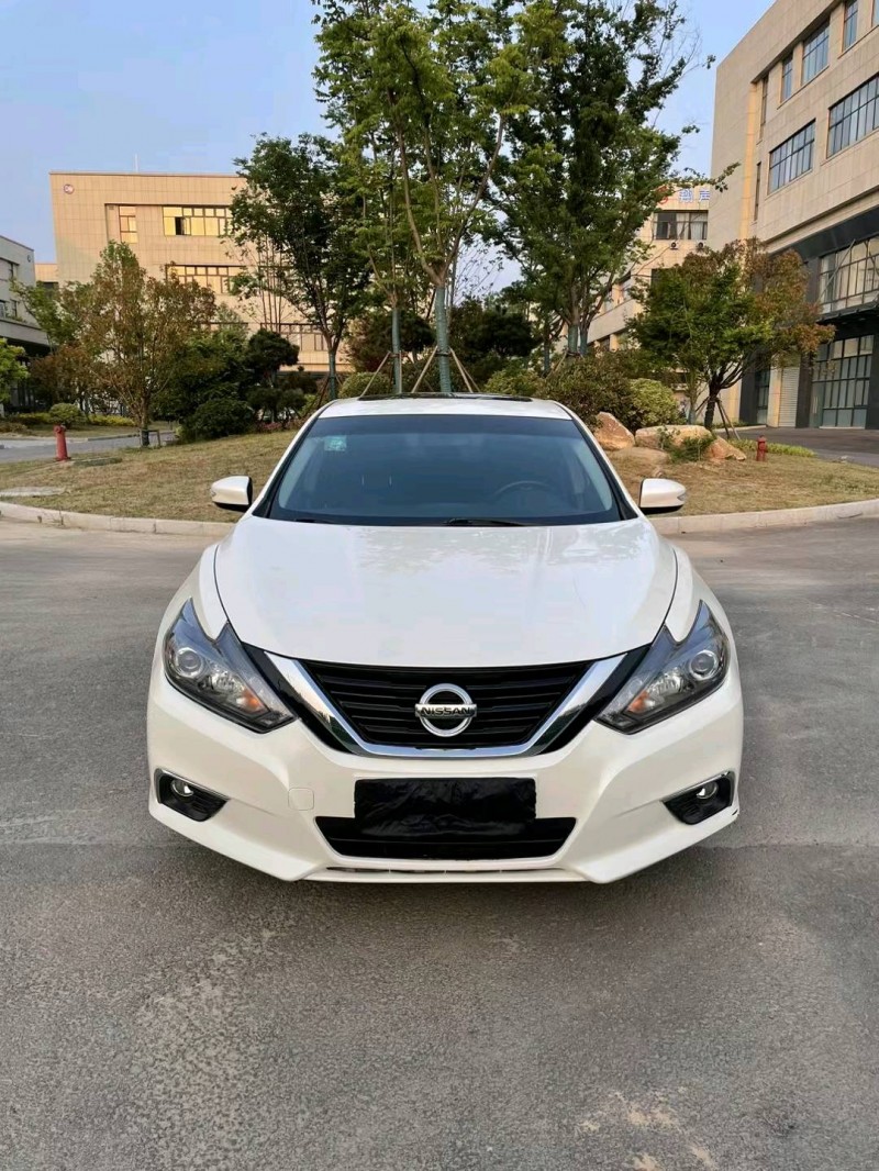 宿遷18年日產天籟1