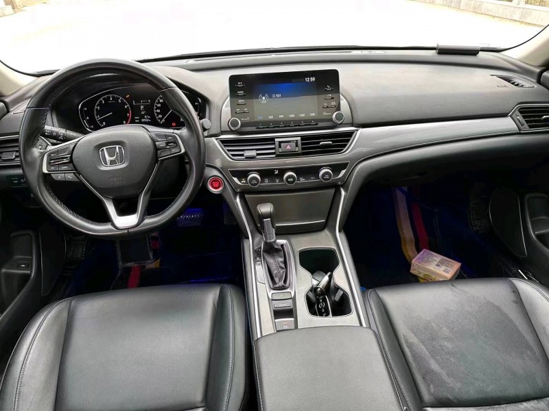 枣庄21年本田雅阁8