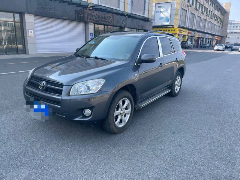 东营13年丰田RAV4荣放2