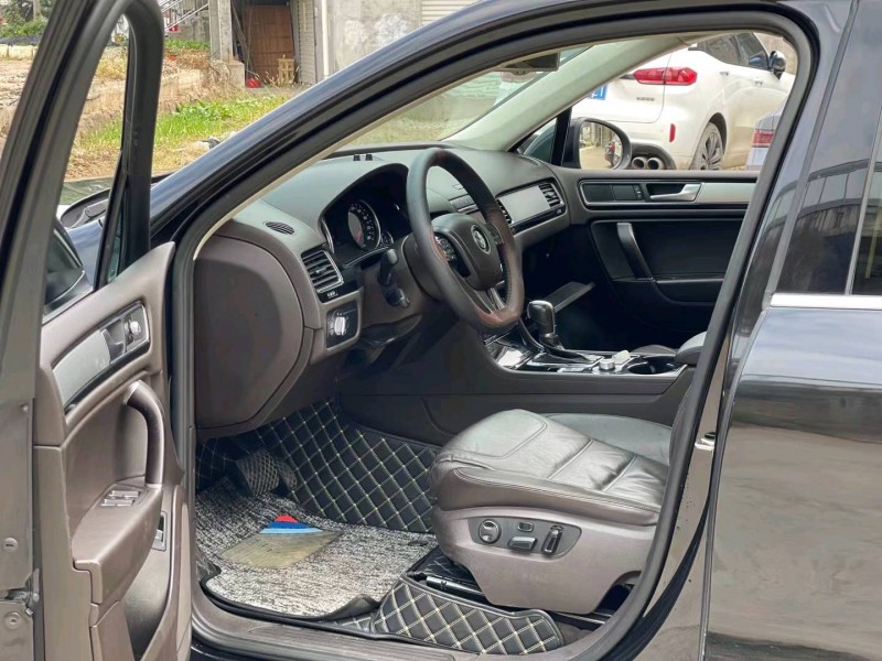 北京16年大众途锐7