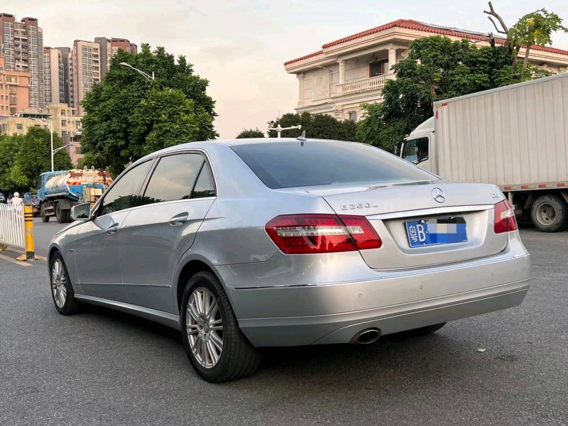 广州12年奔驰E7