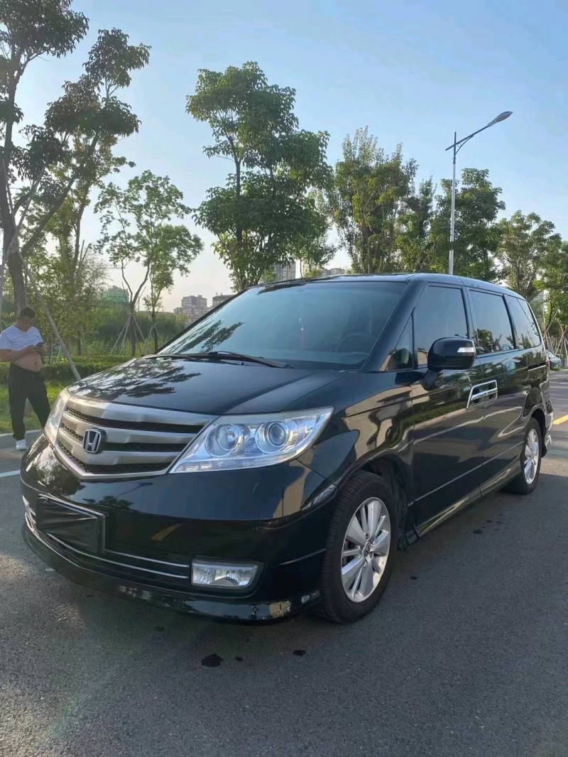 徐州13年本田艾力绅2