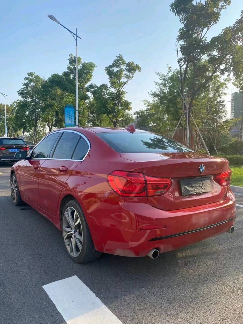 徐州17年宝马1系8
