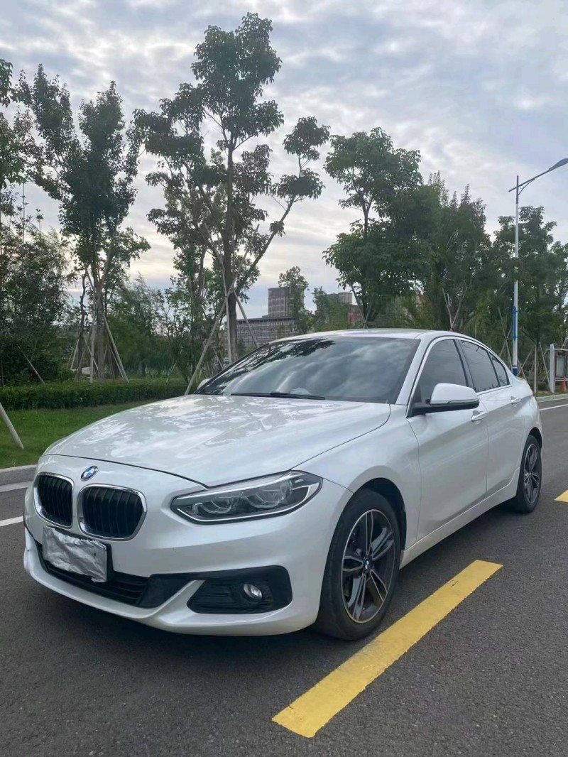 徐州19年宝马1系8