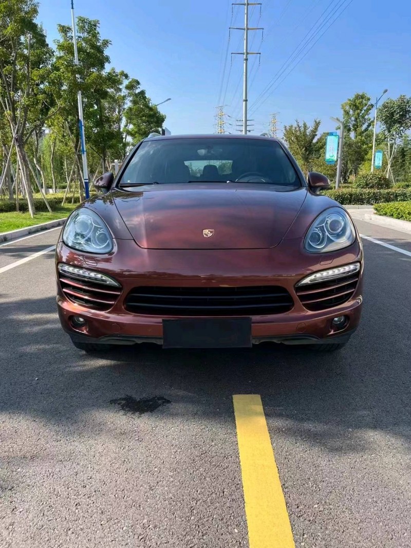 徐州11年保时捷卡宴1