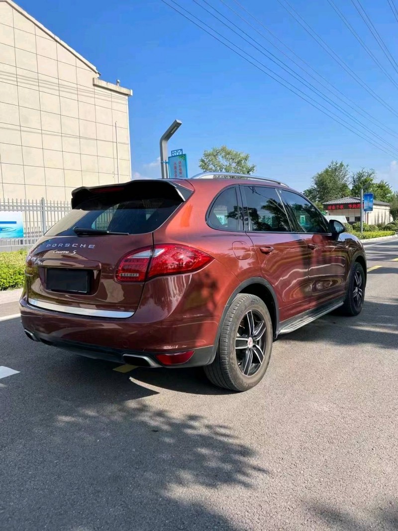 徐州11年保时捷卡宴4