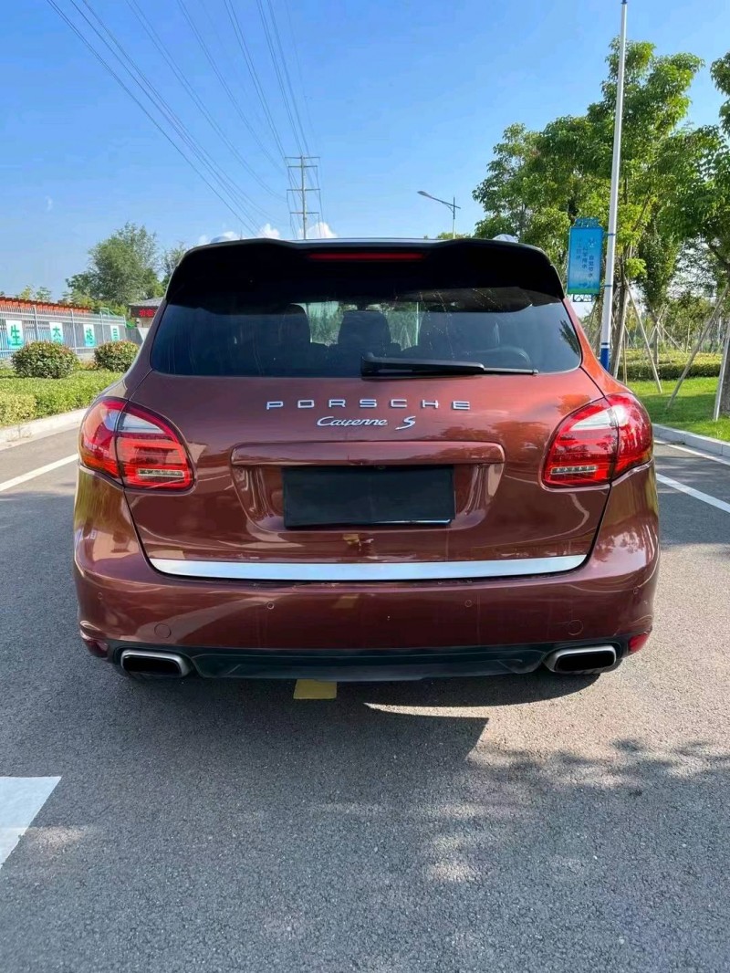 徐州11年保时捷卡宴7