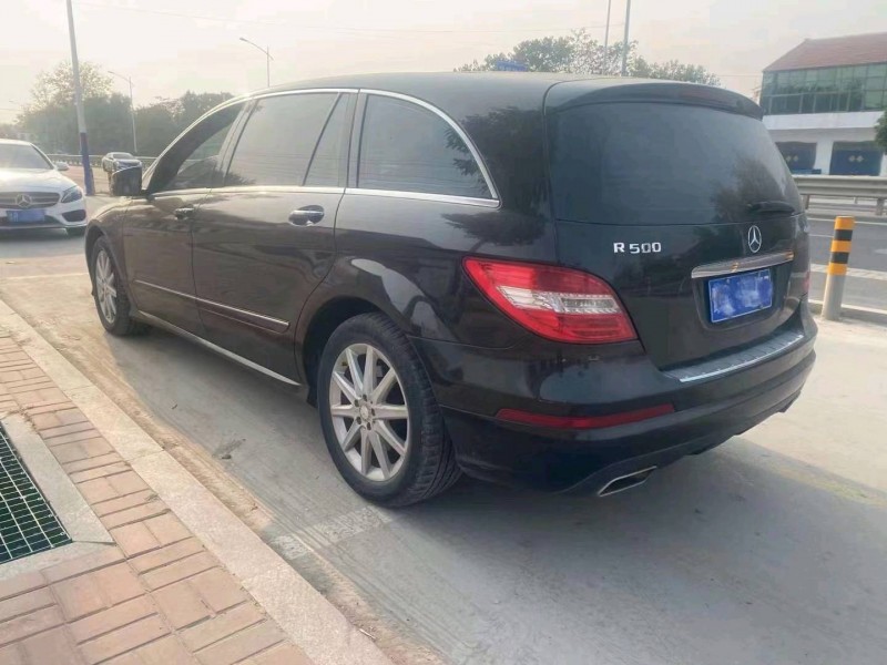 东营11年奔驰R6