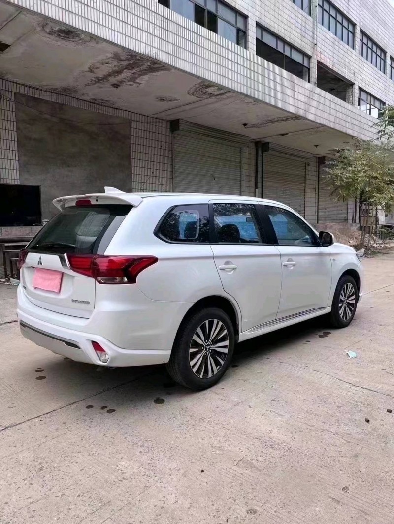 邯郸22年三菱欧蓝德3