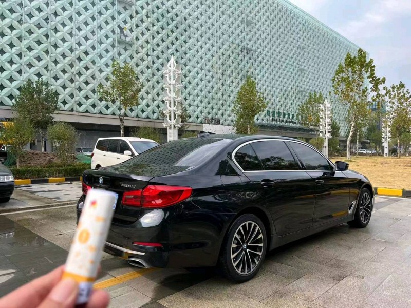 北京19年宝马5系8