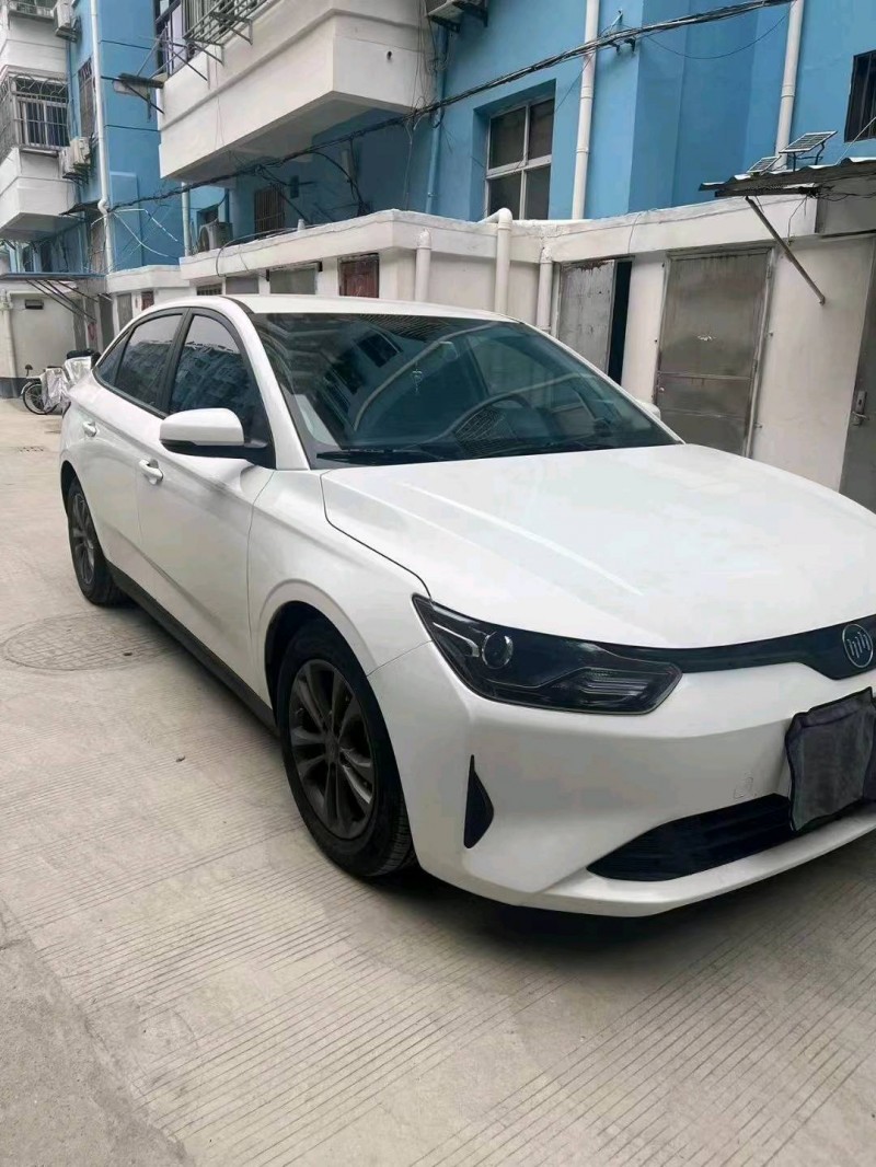 常州22年威馬汽車EX-53
