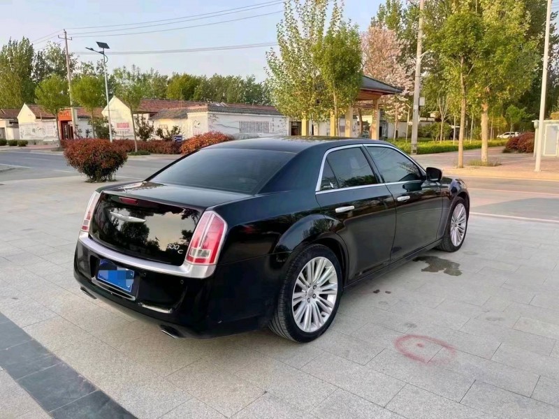 枣庄13年克莱斯勒300C6