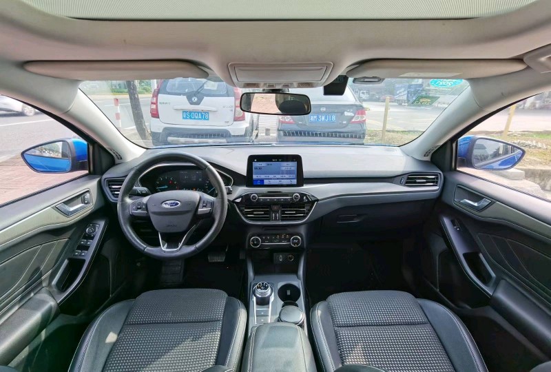 东莞20年福特福克斯2