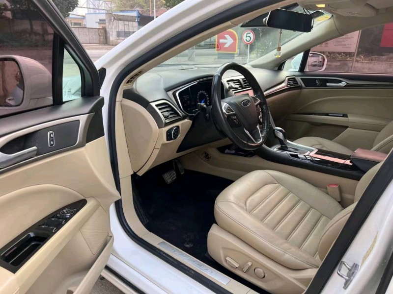 保定14年福特蒙迪欧5