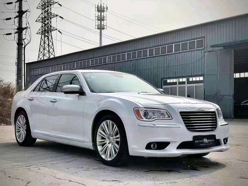 天津13年克莱斯勒300C5
