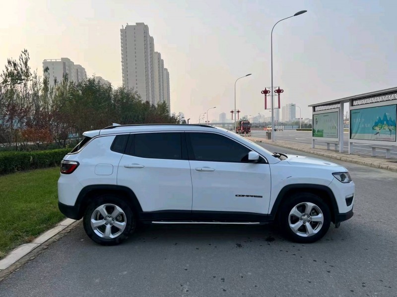 保定18年Jeep指南者8