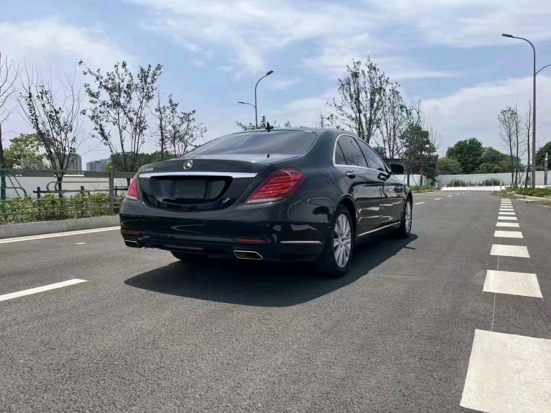 济宁14年奔驰S7
