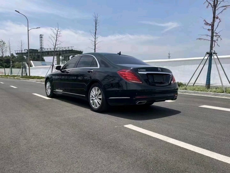 济宁14年奔驰S8