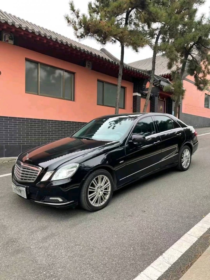 青岛10年奔驰E8